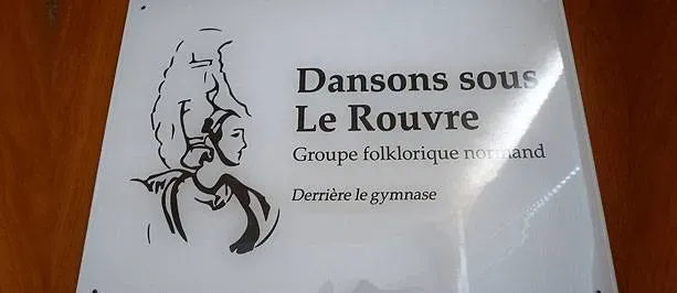 Les enseignes en Dibond, PVC et alu